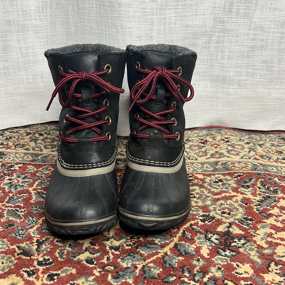 Sorel Slimpack II boot size 7.5